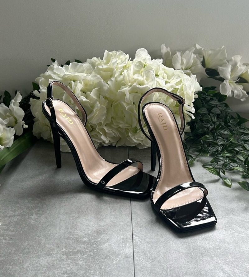 Square Toe Pin Heel (Black)