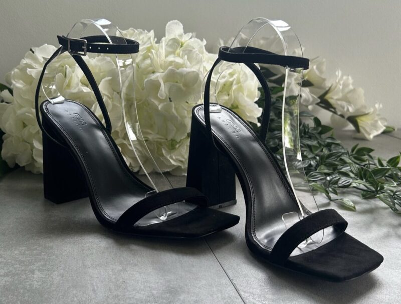 Single Strap Block Heel (Black) - Image 4